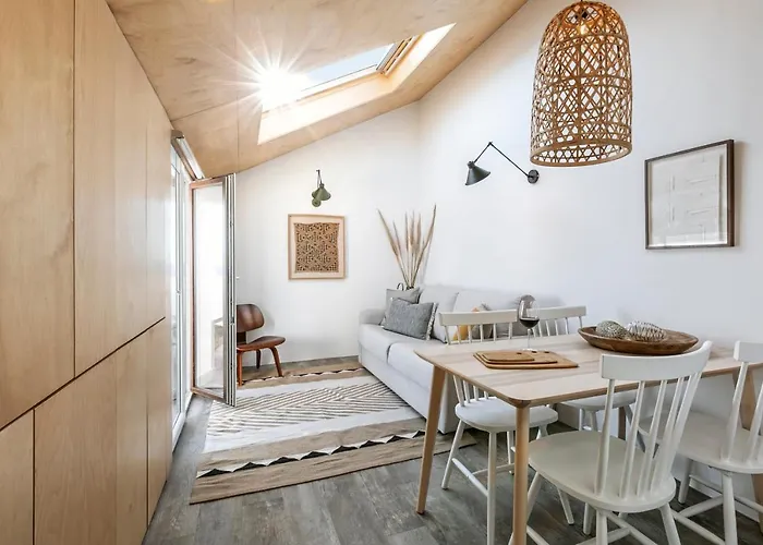 Mare Cheia: And Surf 2 Apartament *